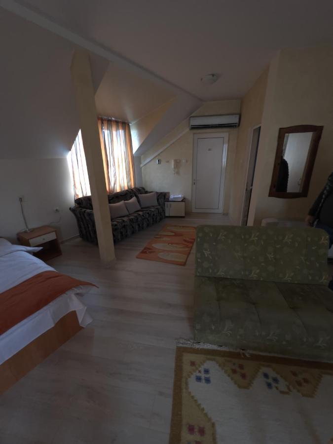 Hotel Orient Благоэвгард Экстерьер фото