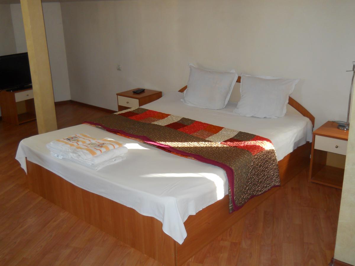 Hotel Orient Благоэвгард Экстерьер фото